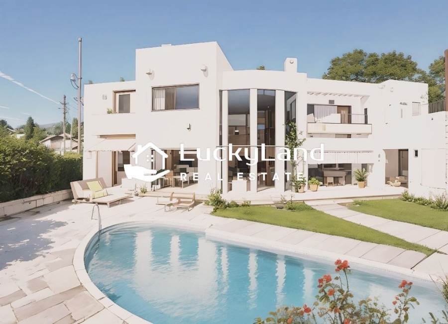 (For Rent) Residential Detached house || Athens North/Kifissia - 680 Sq.m, 5 Bedrooms, 10.000€ 